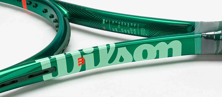 Манёвренная ракетка Wilson Blade 100UL V10 с нейтральным балансом в магазине ten-nis.ru