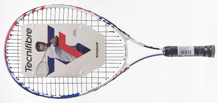 Теннисная ракетка для начинающих Tecnifibre T-Fight 23 Club в магазине kortmag.ru Теннисная ракетка для 6-8 лет Tecnifibre T-Fight 23 Club в магазине Корт